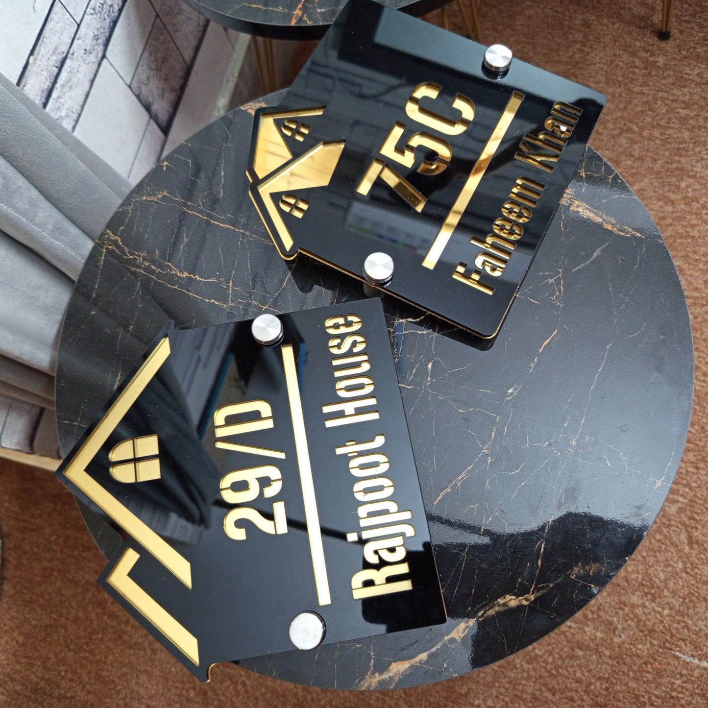 Outdoor Home Shaped Modern House Plates  ( Black with Golden )