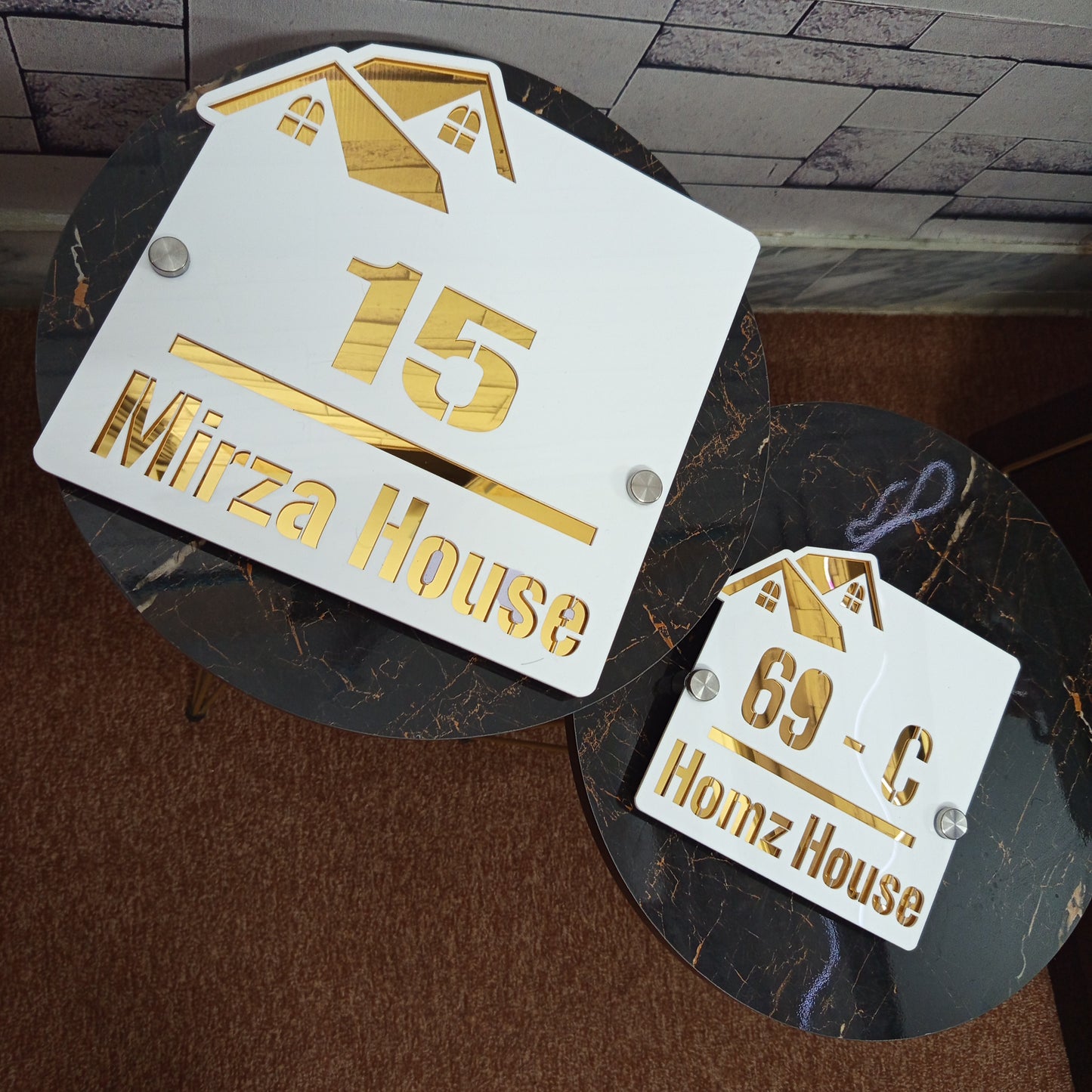 Outdoor Home Shaped Modern House Plates  ( White with Golden )